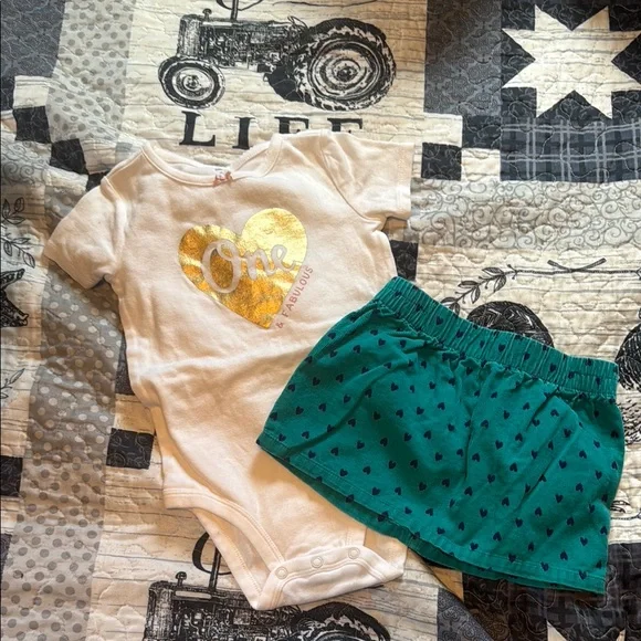 ❄️sale❄️ 24 month outfit - Picture 1 of 7